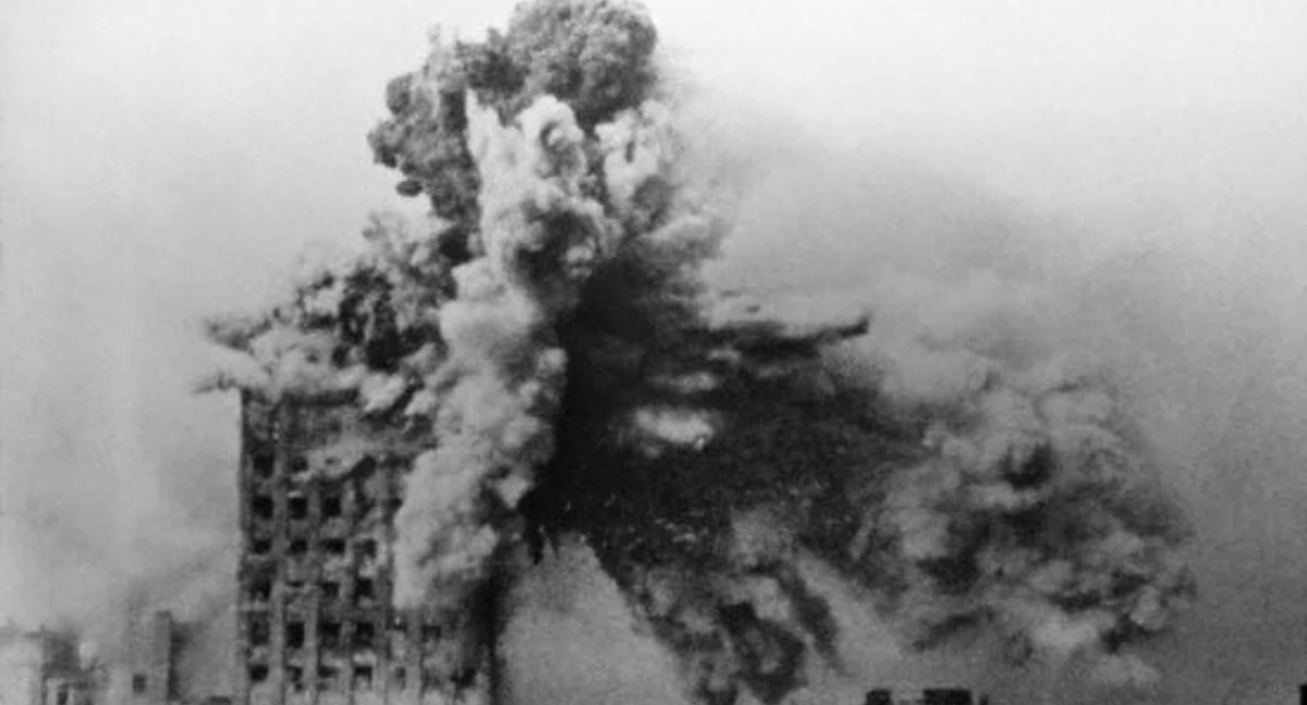 Nasze sprawy, Gerät Najcięższy Samobieżny Moździerz Użyty Powstaniu Warszawskim - zdjęcie, fotografia