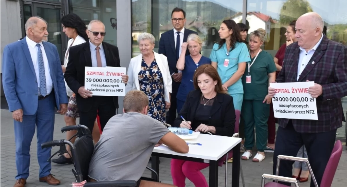 Nasze sprawy, Społeczna akcja obronie Szpitala Żywiec rusza zbiórka podpisów - zdjęcie, fotografia