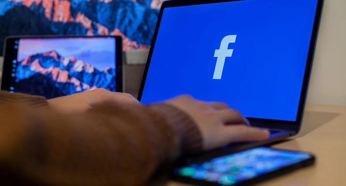 Materiał zewnętrzny, Jakie idealne wymiary grafik Facebooku - zdjęcie, fotografia