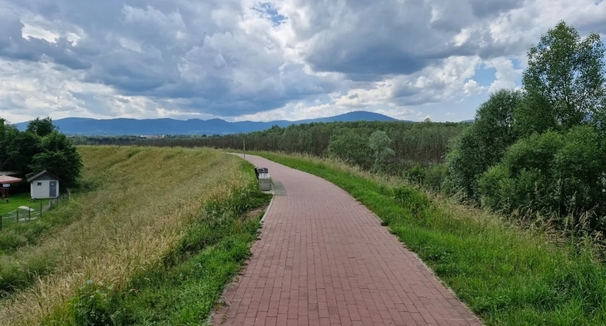 Inwestycje, Wielka Inwestycja Infrastrukturę Rowerową Jeziorami Żywieckim Międzybrodzkim - zdjęcie, fotografia