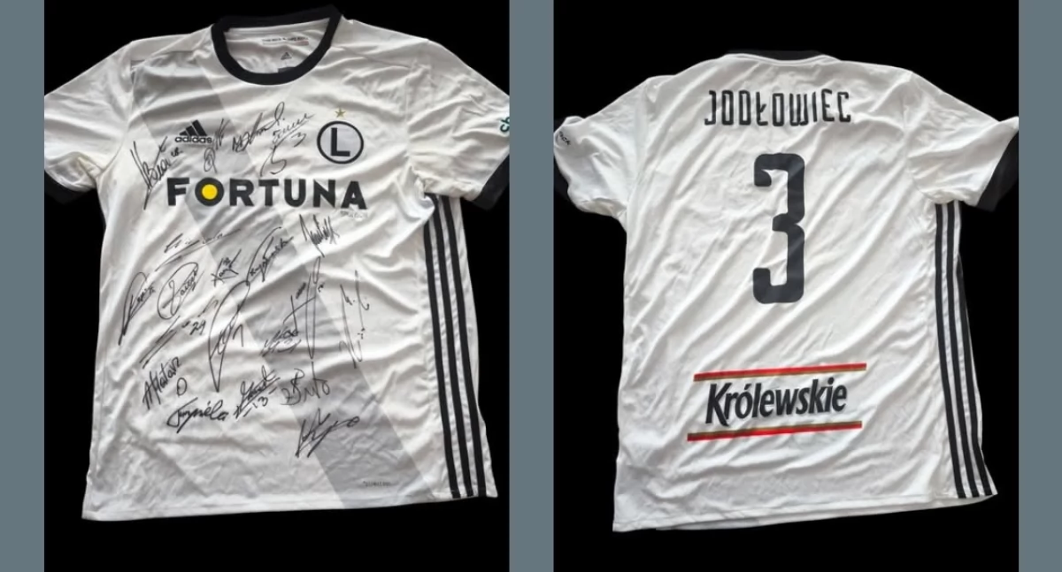 Pomoc społeczna, Licytacja charytatywna koszulki Legii Warszawa autografami pomóż walce zdrowie! - zdjęcie, fotografia