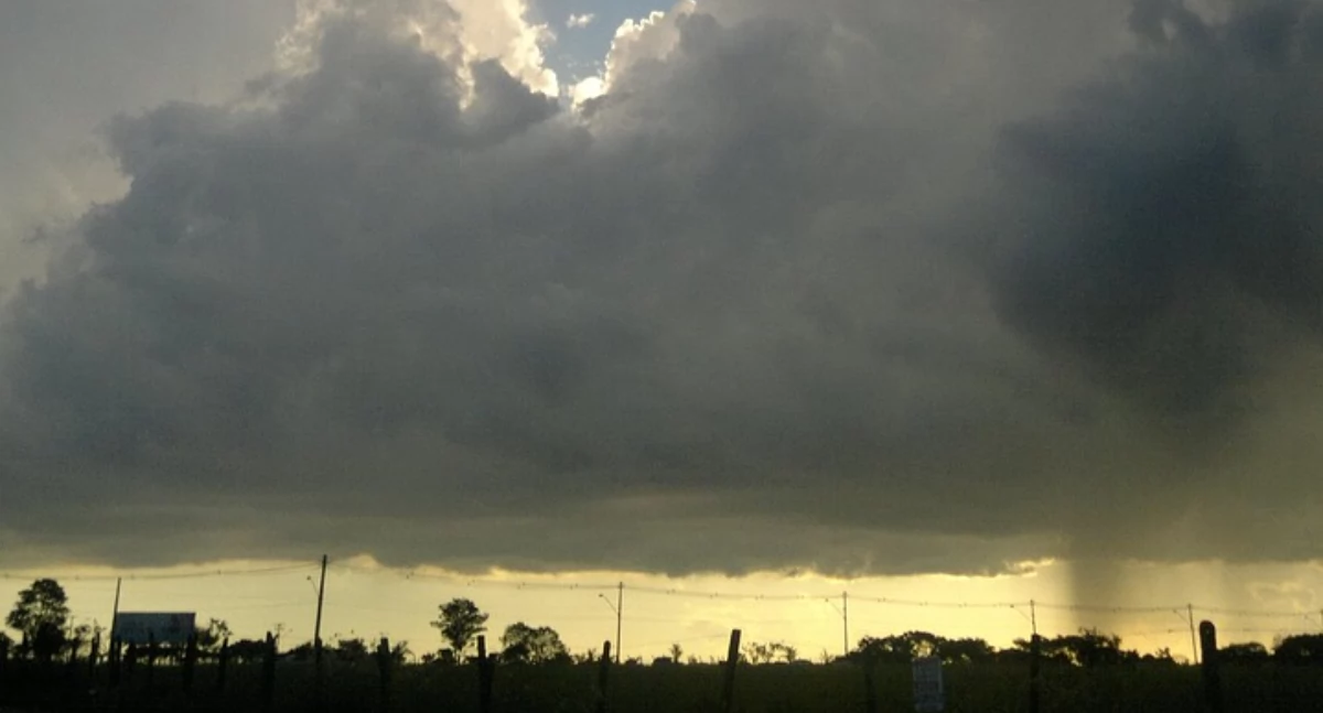 Nasze sprawy, Ostrzeżenie meteorologiczne Intensywne opady deszczu - zdjęcie, fotografia