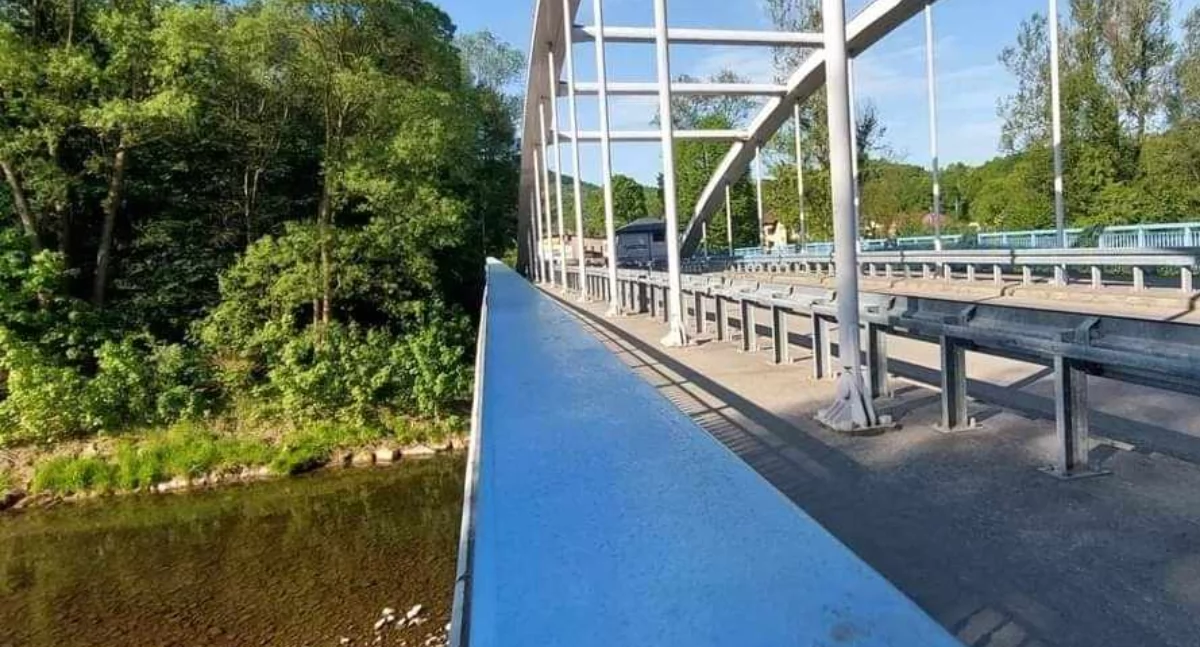 Nasze sprawy, Ostrzeżenie rodziców Podejrzane zachowanie okolicy mostu Sporyskiego - zdjęcie, fotografia