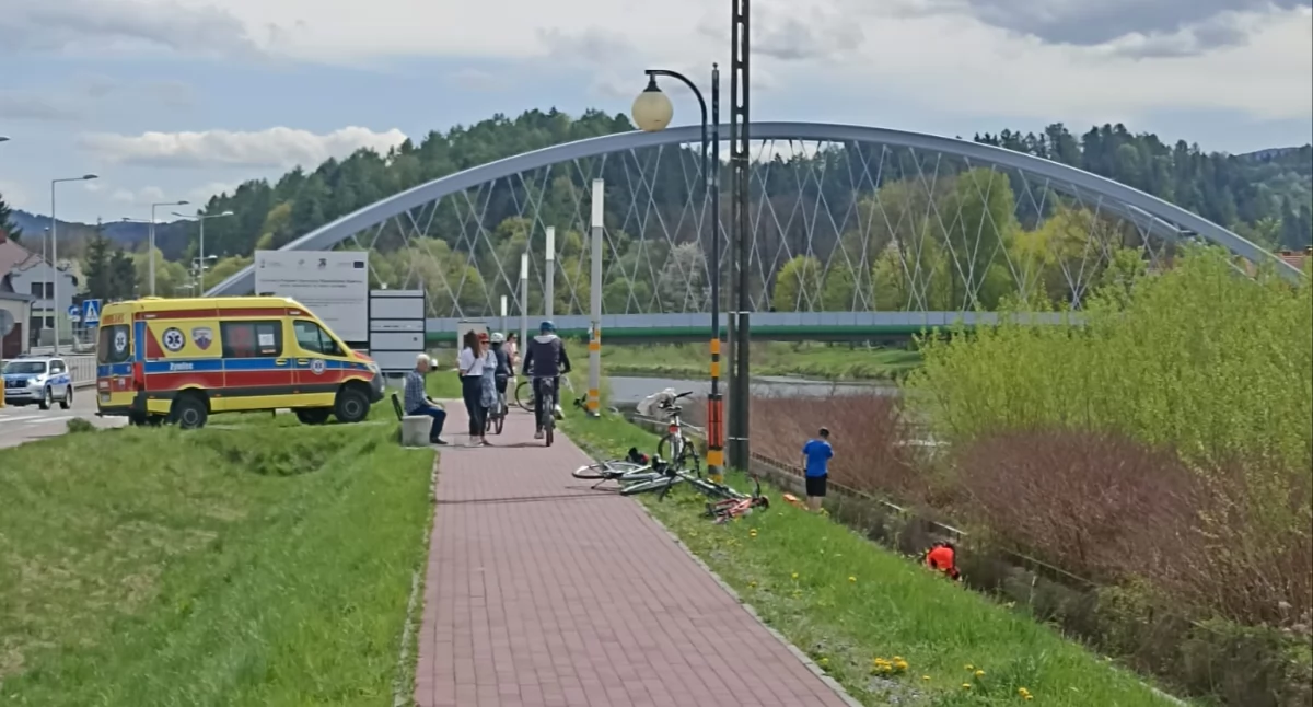 Nasze sprawy, Wypadek ścieżce rowerowej pobliżu Tesco - zdjęcie, fotografia