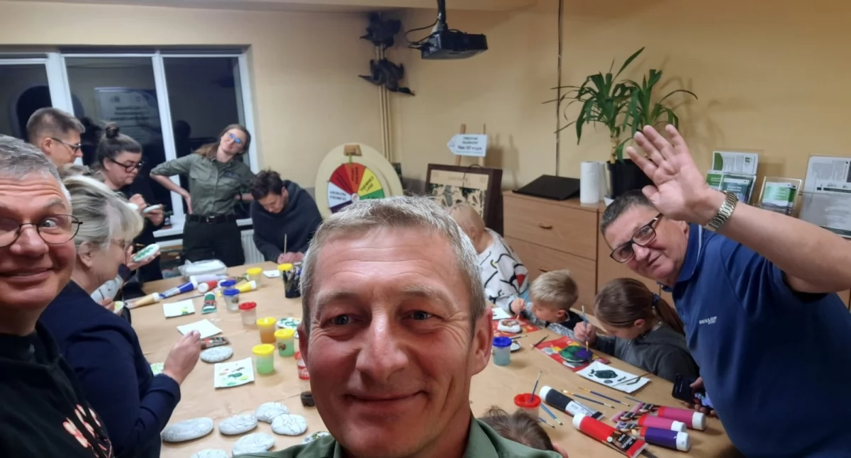 Nasze sprawy, Zwierzęta rośliny naturze i…na miejskim murze - zdjęcie, fotografia