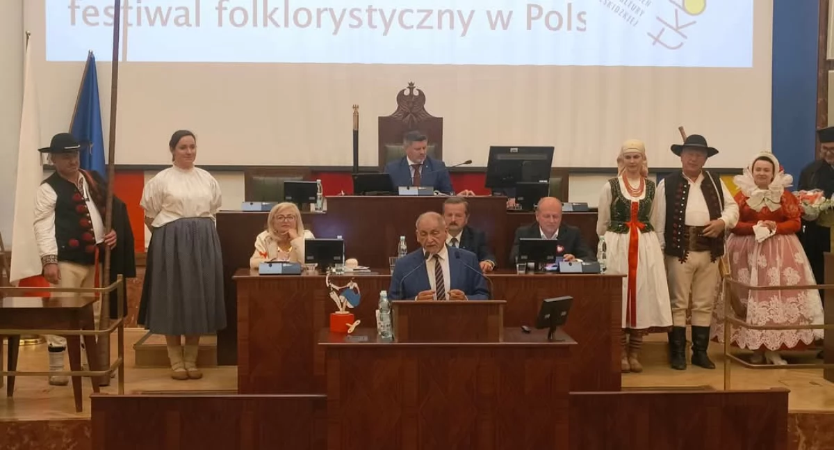 Nasze sprawy, Żywiec Beskidy promują kulturę regionalną Katowicach - zdjęcie, fotografia