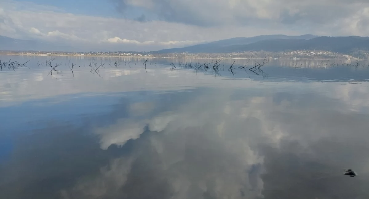 Znad wody, Bezpieczne wakacje wodą policyjne patrole czuwają powiecie żywieckim - zdjęcie, fotografia