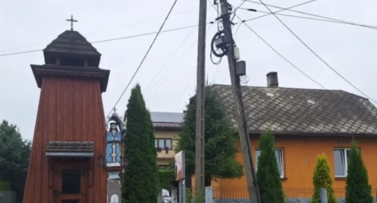 Nasze sprawy, Sienna Zabytkowa dzwonnica odzyskała blask - zdjęcie, fotografia