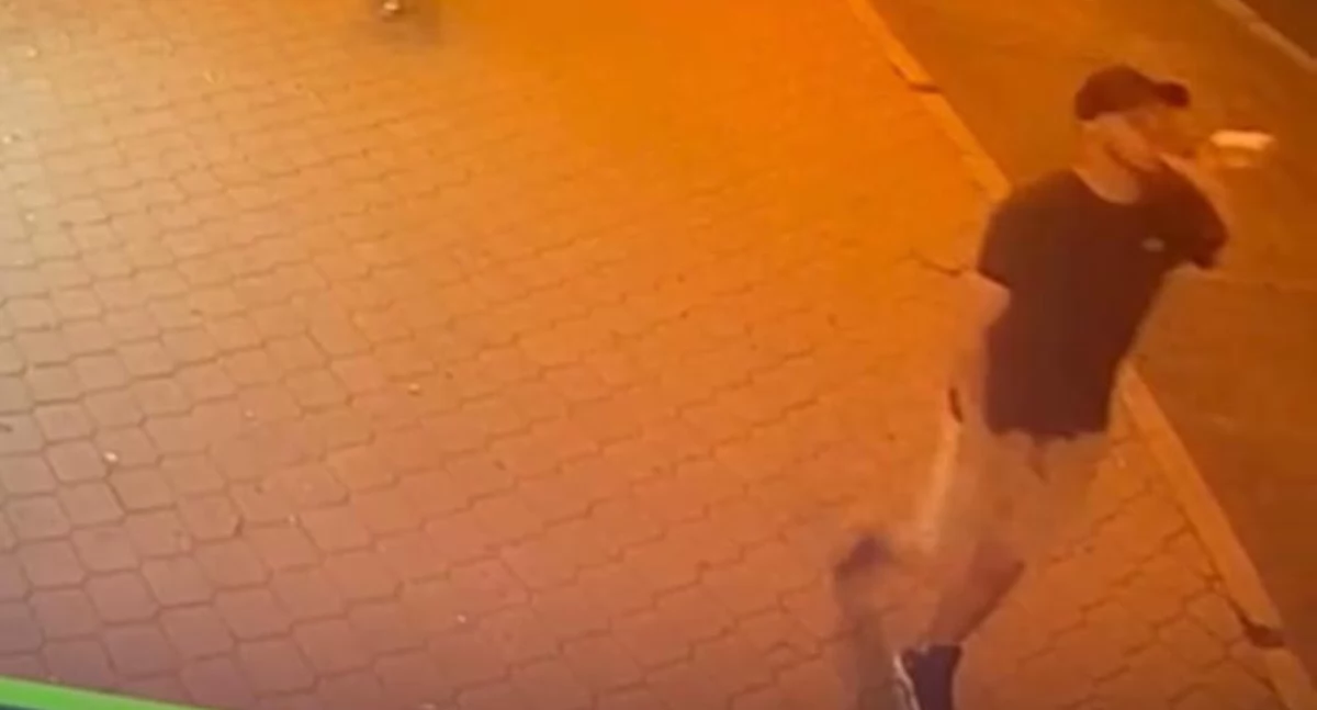 Komunikaty policji ostrzeżenia, Rozpoznajesz mężczyzn Skontaktuj policją! - zdjęcie, fotografia
