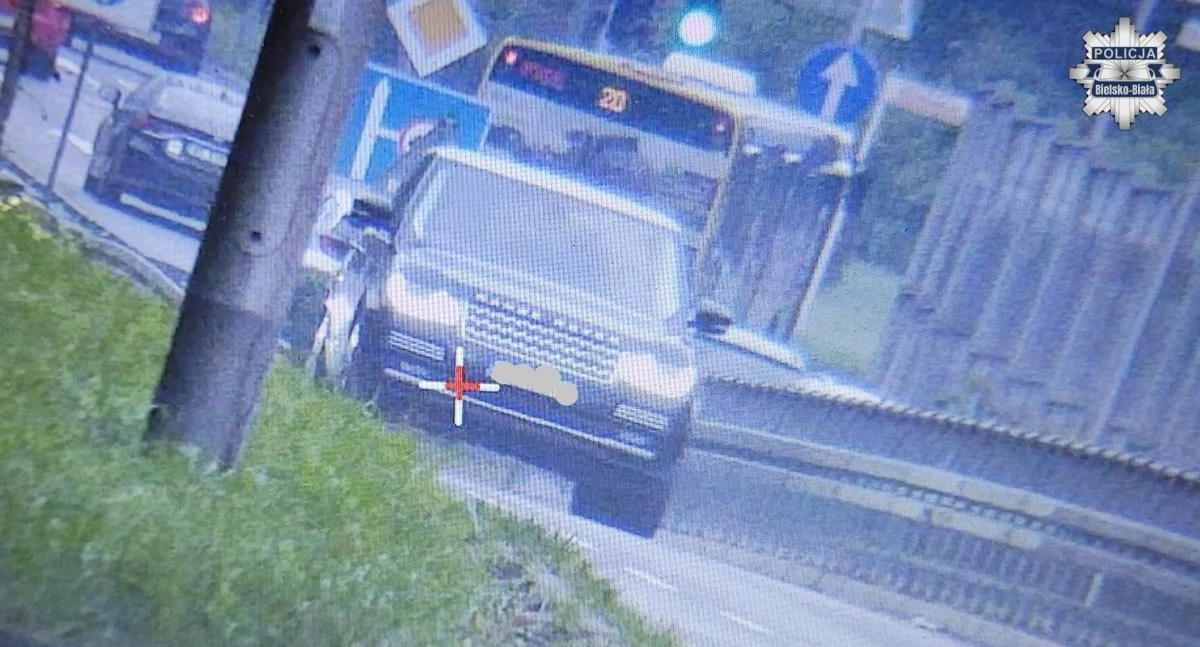 Nasze sprawy, Rażące przekroczenie prędkości kierowca Range Rovera stracił prawo jazdy - zdjęcie, fotografia