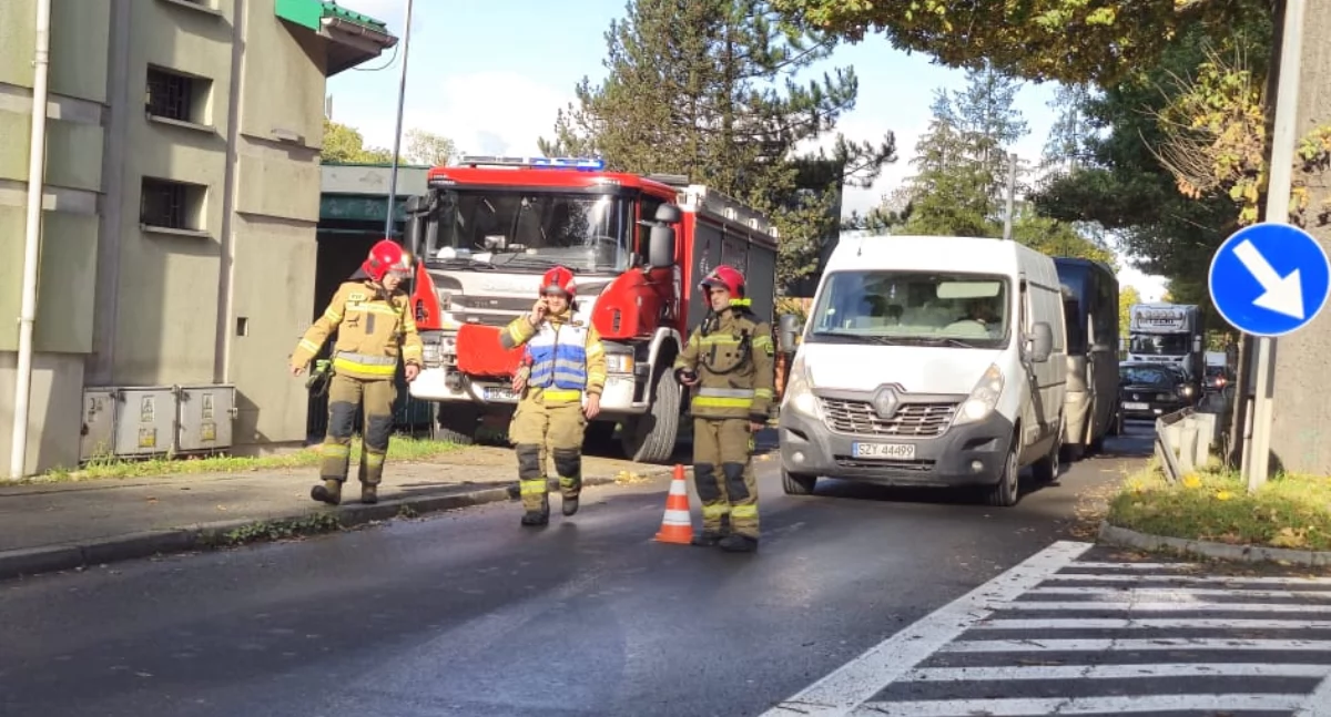 Wypadki drogowe , Zderzenie dwóch samochodów Witosa Żywcu - zdjęcie, fotografia