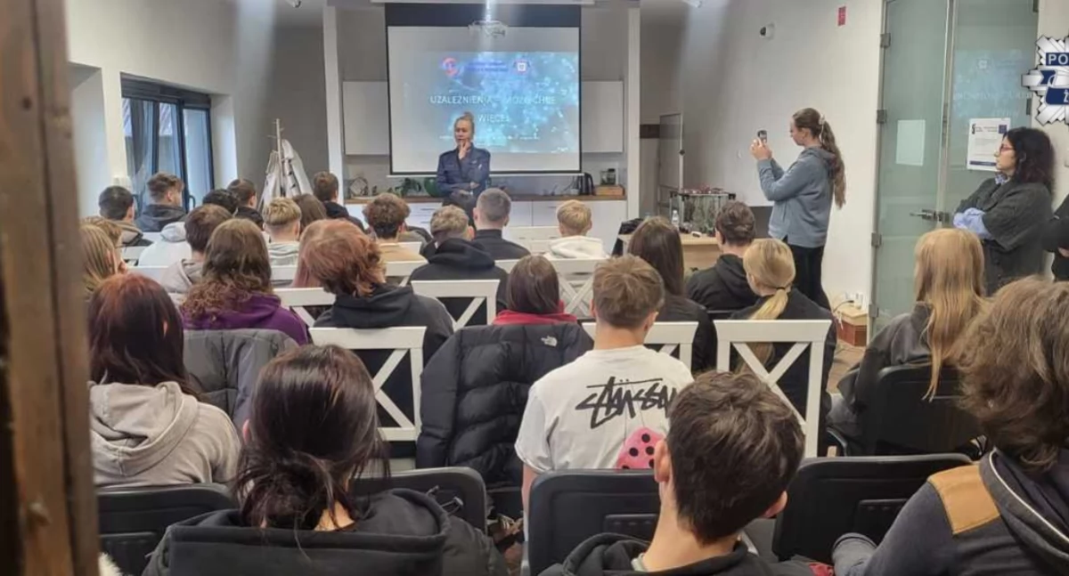Profilaktyczne zajęcia w ZSAiO w Żywcu – młodzież uczy się świadomych wyborów