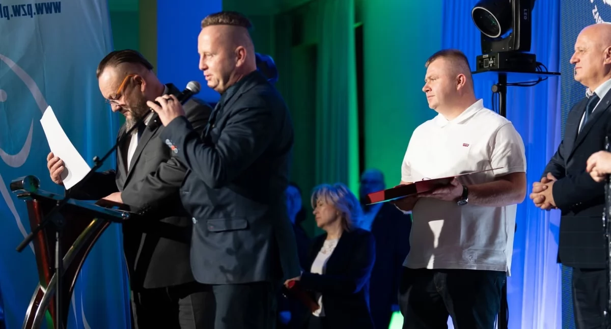 Znad wody, lecie Historyczne wyróżnienie Żywiecczyzny Okręgu Bielsko Biała - zdjęcie, fotografia