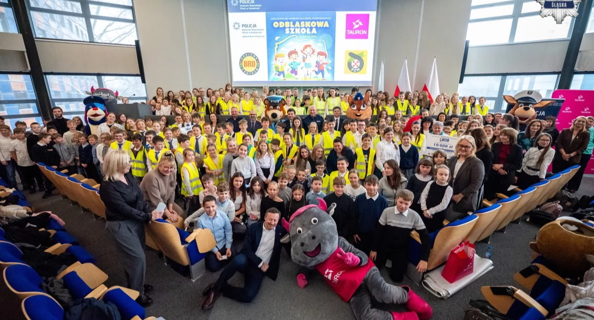 Nasze sprawy, Zwycięstwo Zespołu Szkolno Przedszkolnego Juszczynie konkursie Odblaskowa Szkoła - zdjęcie, fotografia