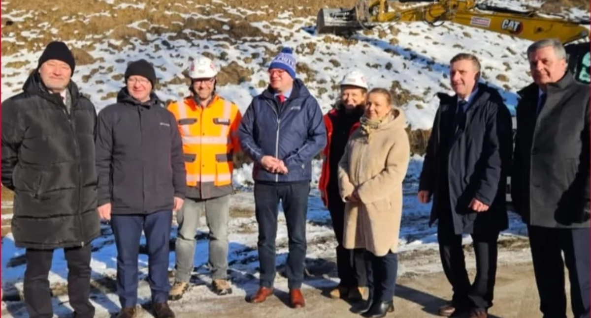 Drogi i Transport, Symboliczne rozpoczęcie budowy tunelu Lachowicach przełom bezpieczeństwa drodze powiatowej - zdjęcie, fotografia