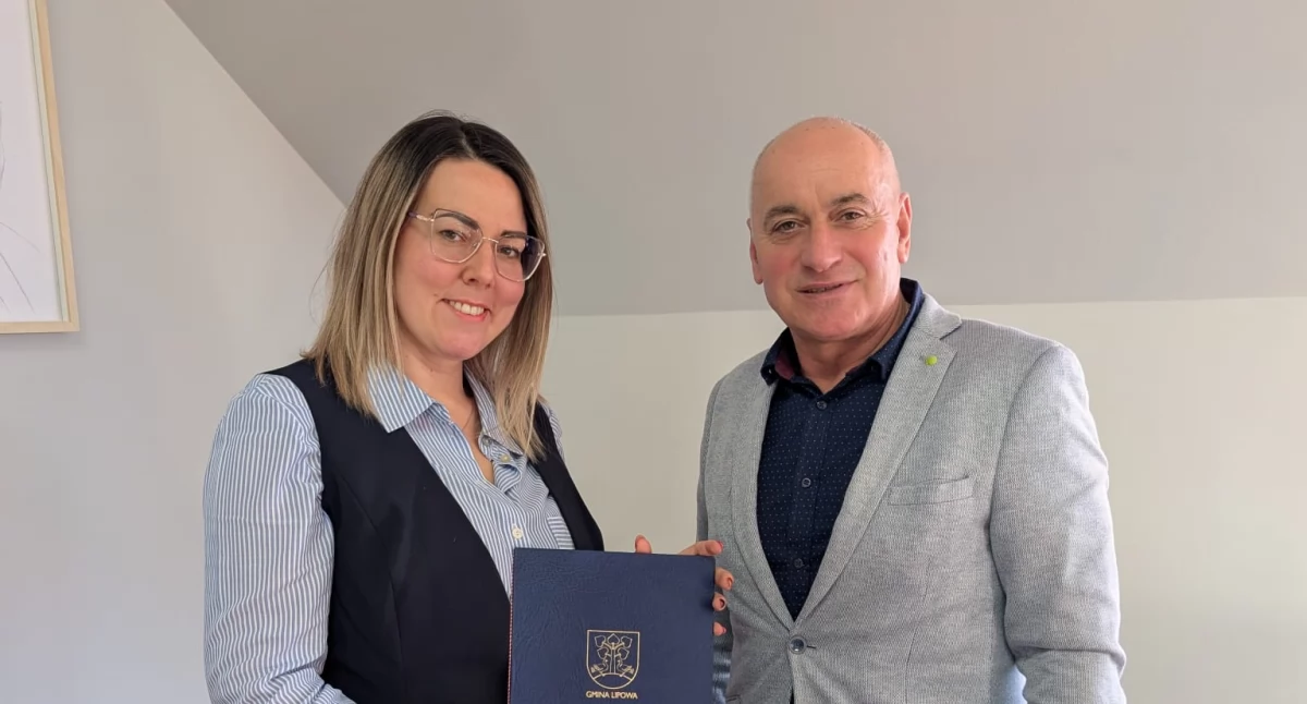 Nasze sprawy, Mrowiec nową dyrektor Gminnego Ośrodka Kultury Lipowej - zdjęcie, fotografia