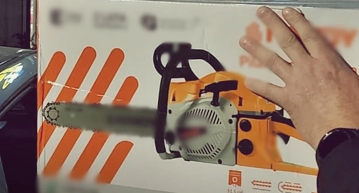 Nasze sprawy, Promocja własnych zasadach Interwencja policji sklepie budowlanym - zdjęcie, fotografia