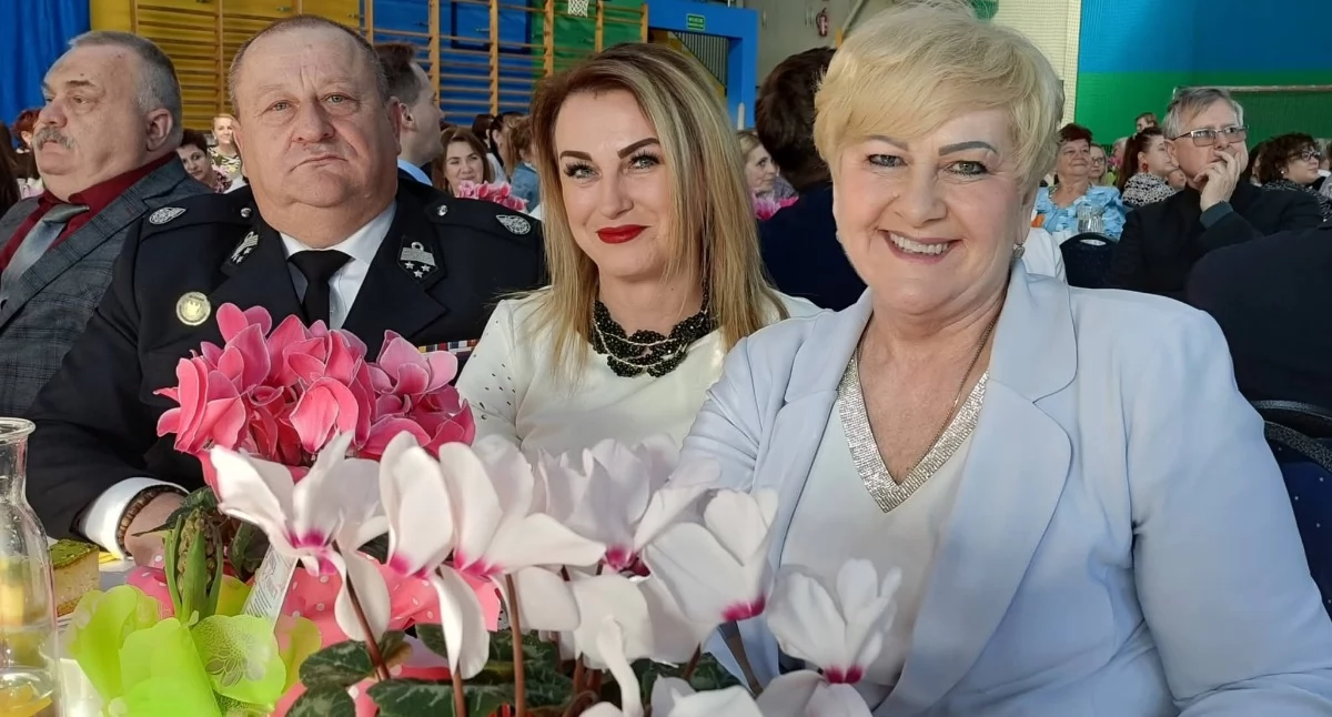 Nasze sprawy, Wyjątkowy Dzień Kobiet Gminie Łękawica udziałem Małgorzaty Pępek - zdjęcie, fotografia