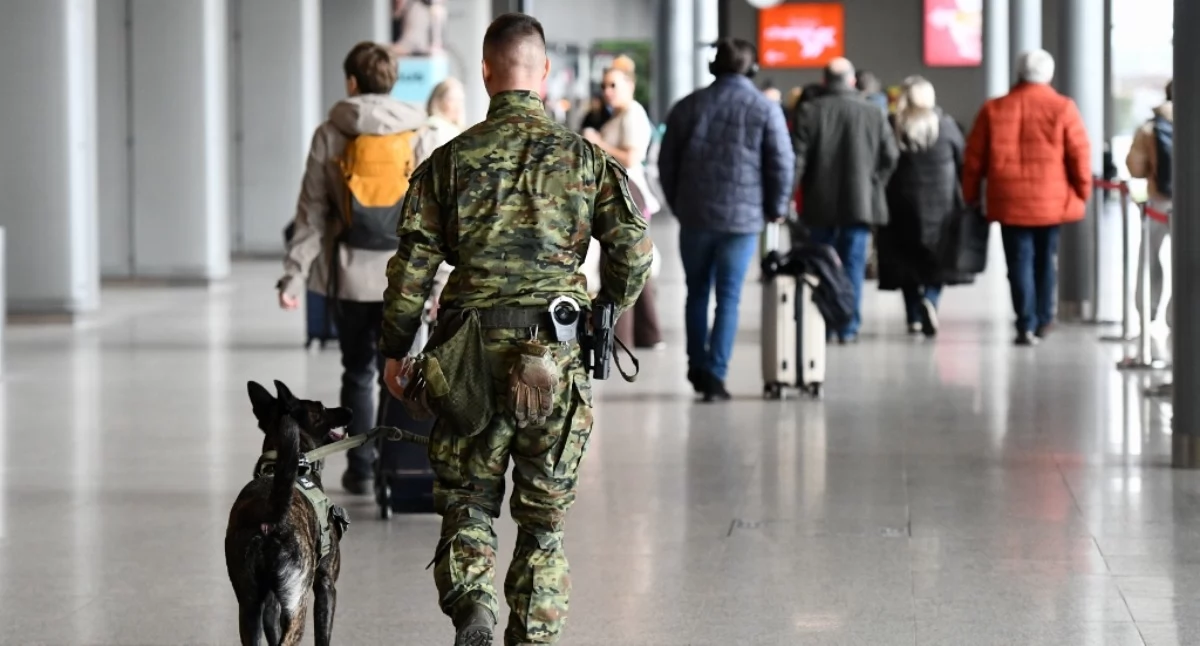 Nasze sprawy, przejdą! Gruzinów zablokowanych granicy Polski konkretnego - zdjęcie, fotografia
