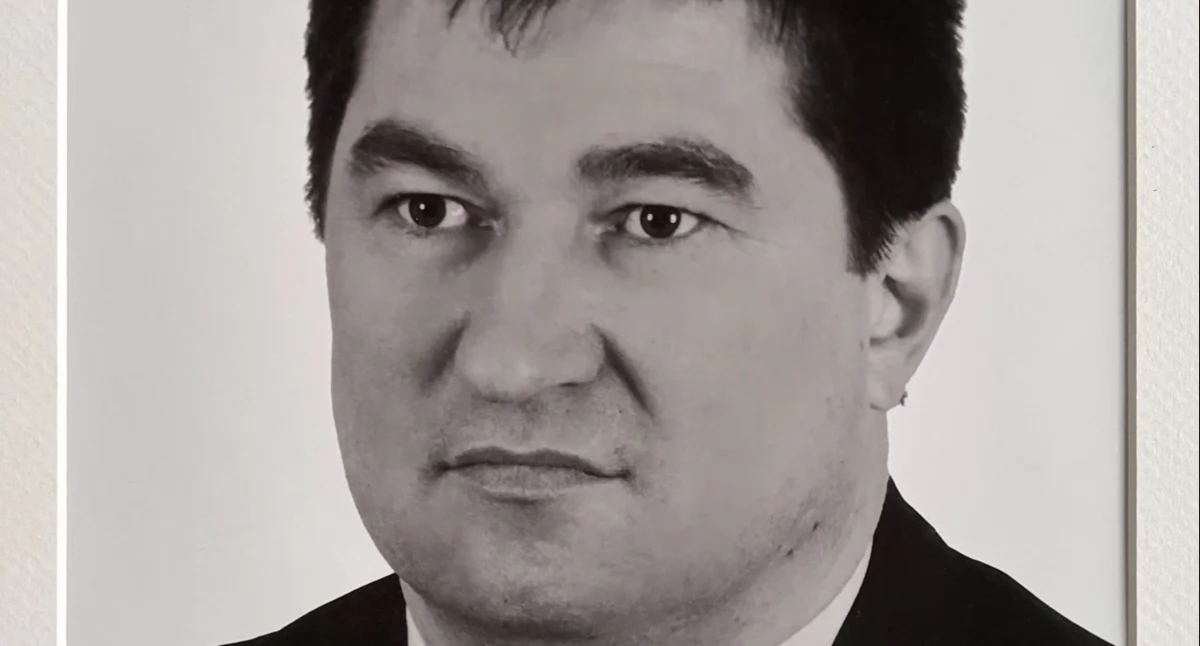 Odeszli od nas- wspomnienia, żyje Janusz Worek wieloletni dyrektor lokalny działacz społeczny - zdjęcie, fotografia