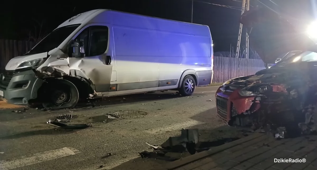 Wypadki drogowe , łagodnie potraktował pijanego kierowcę Ujsoł groźnym wypadku - zdjęcie, fotografia