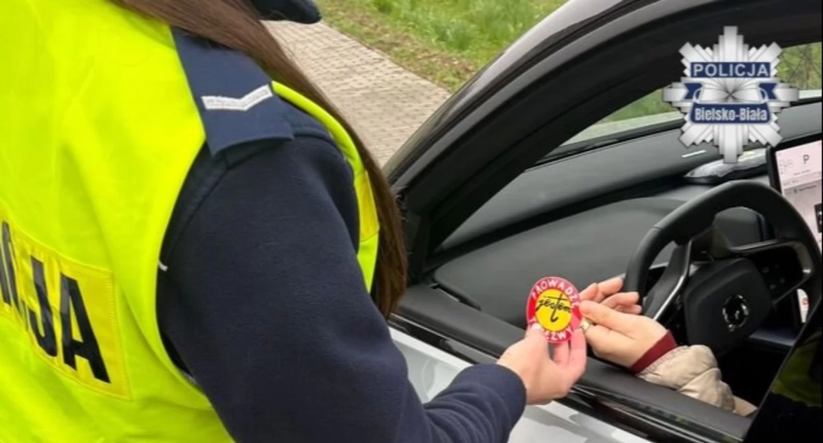Komunikaty policji ostrzeżenia, Dzień Trzeźwości powiecie bielskim przyczynia poprawy bezpieczeństwa drogach - zdjęcie, fotografia