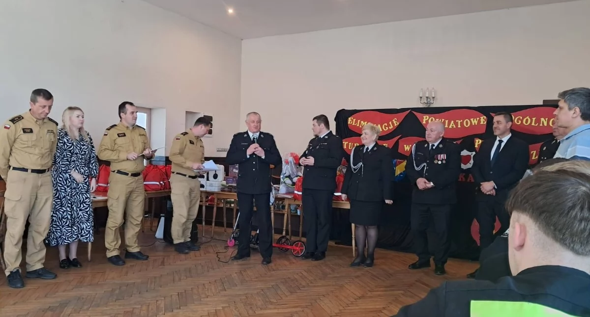 Nasze sprawy, Młodzi strażacy powiatu rywalizowali turnieju wiedzy pożarniczej Milówce - zdjęcie, fotografia