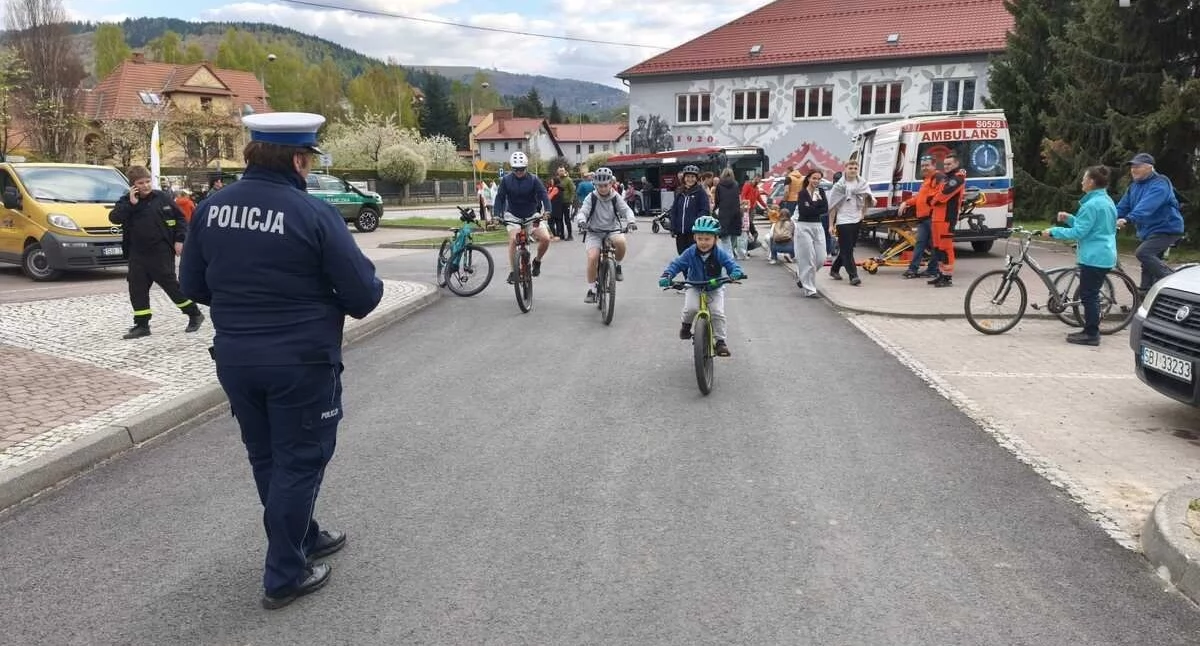 Nasze sprawy, Bezpieczny Starter Porąbce inaugurujący sezon wiosenno letni - zdjęcie, fotografia
