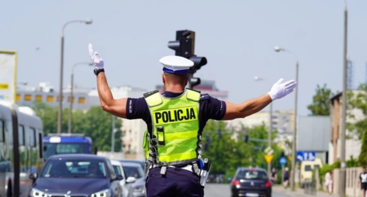 Drogi i Transport, Bezpieczny długi weekend Bożego Ciała drogach turystyce - zdjęcie, fotografia