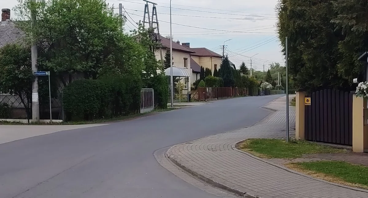Drogi i Transport, Starostwo Żywcu przygotowuje projekt przebudowy skrzyżowania Łodygowicach - zdjęcie, fotografia