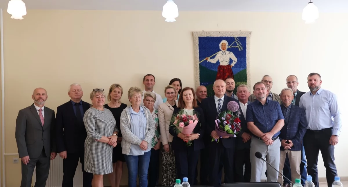 Inwestycje, Gminy Koszarawa jednogłośnie docenia działalność budżet - zdjęcie, fotografia