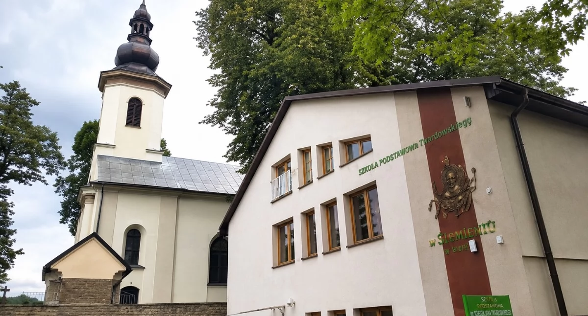 Nasze sprawy, Uczniowie Ślemienia osiągają najwyższe wyniki egzaminu ósmoklasisty powiecie żywieckim - zdjęcie, fotografia