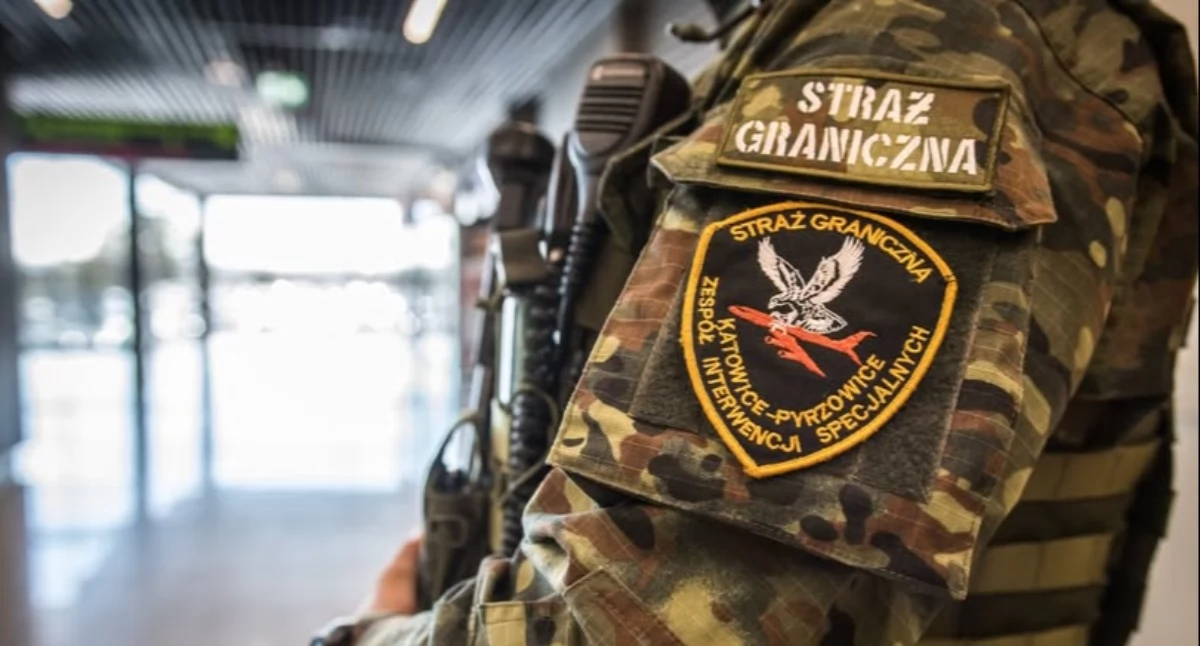 Nasze sprawy, Fałszywe ostrzeżenie bombowe zakończyło Chorwacji pasażerki Katowic - zdjęcie, fotografia