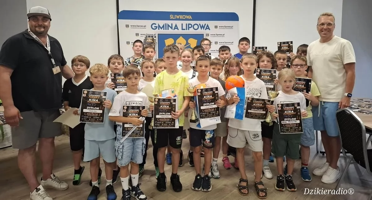 Nasze sprawy, Maciej Worek Damian Słowik triumfują Turnieju Szachowym Lipowej - zdjęcie, fotografia