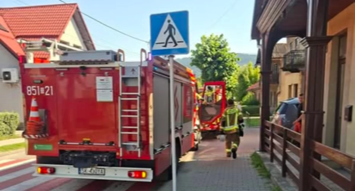 Strażacy z Rajczy dwa razy w akcji Tego samego dnia skutecznie zwalczali pożar i wspierali ratowników