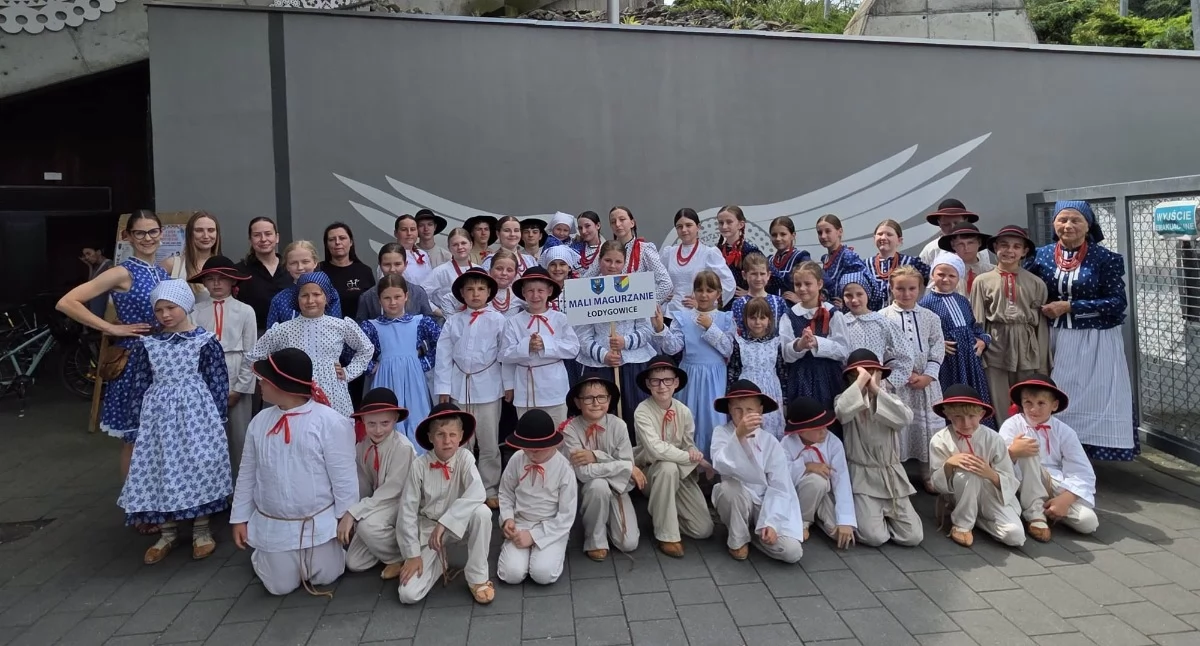 Nasze sprawy, Magurzanie zachwycili Folkloru Dziecięcego Żywcu - zdjęcie, fotografia