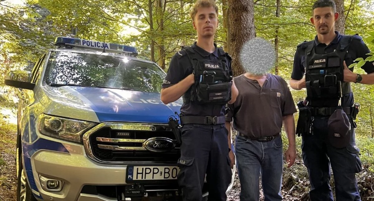 Komunikaty policji ostrzeżenia, Niewybuch wojny światowej odkryty górskim szlaku Beskidzie - zdjęcie, fotografia