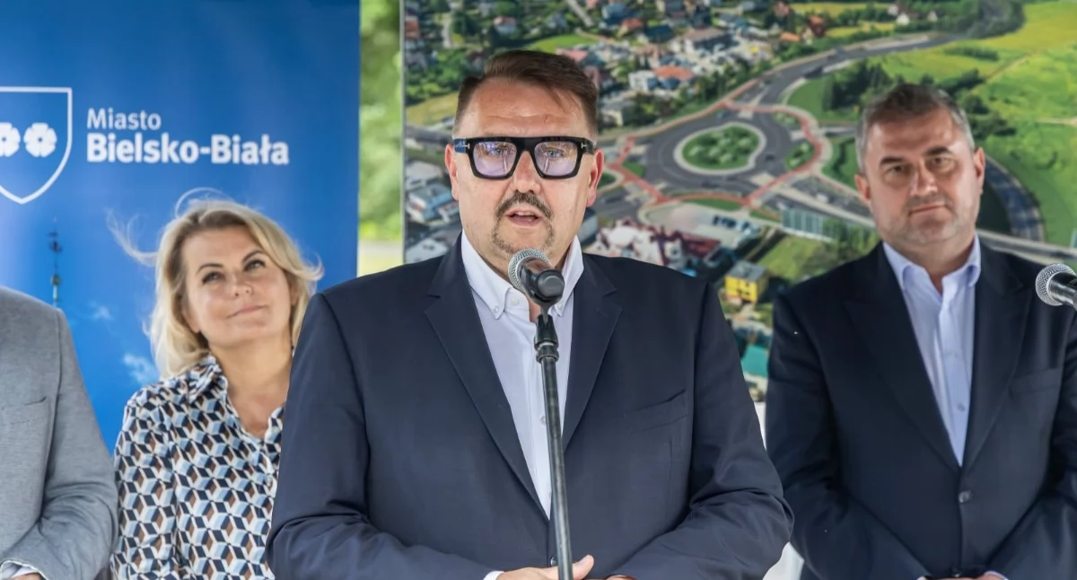 Nasze sprawy, Kamienica sprzeciwia sprzedaży miejskich działek Bielsku Białej - zdjęcie, fotografia