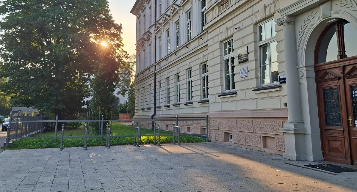 Interwencje, Radny finansach powiatowej oświaty Żywcu możliwych niedoborach - zdjęcie, fotografia