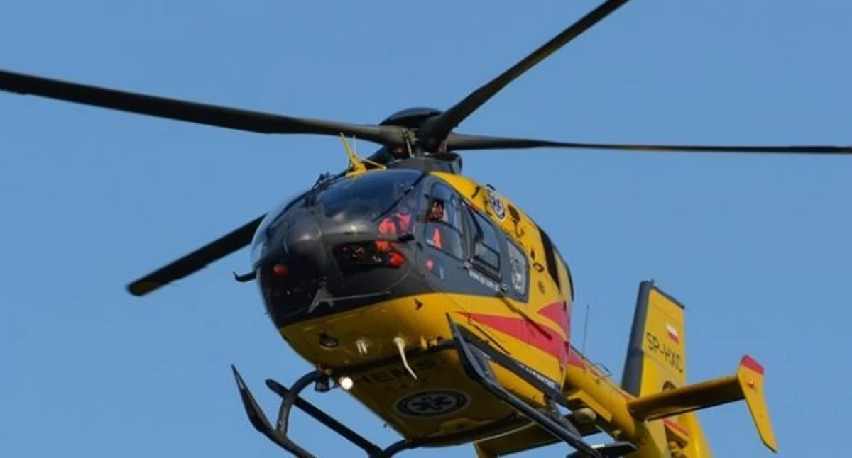 Nasze sprawy, Potrącenie kobiety Stanowej Radziechowach szybka akcja służb transport szpitala - zdjęcie, fotografia