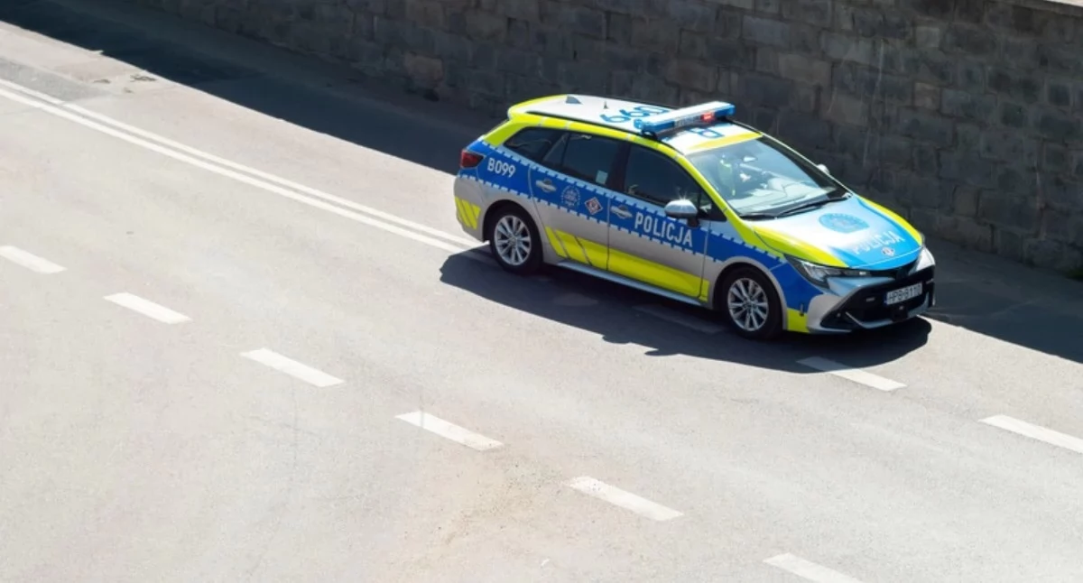 Komunikaty policji ostrzeżenia, Zagrożenie ulicy Cieszyńskiej Bielsku Białej policja użyła paralizatora - zdjęcie, fotografia