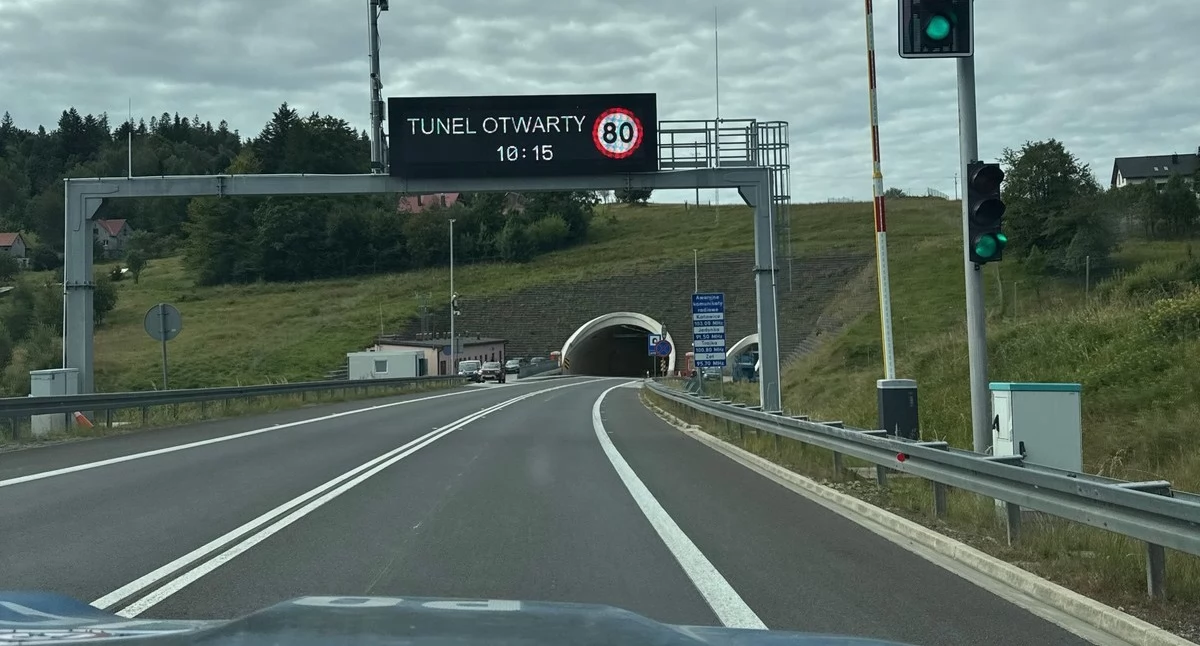 Drogi i Transport, Remont mostu Čadečka wymusza tygodniowe zamknięcie granicy Polski Słowacji - zdjęcie, fotografia