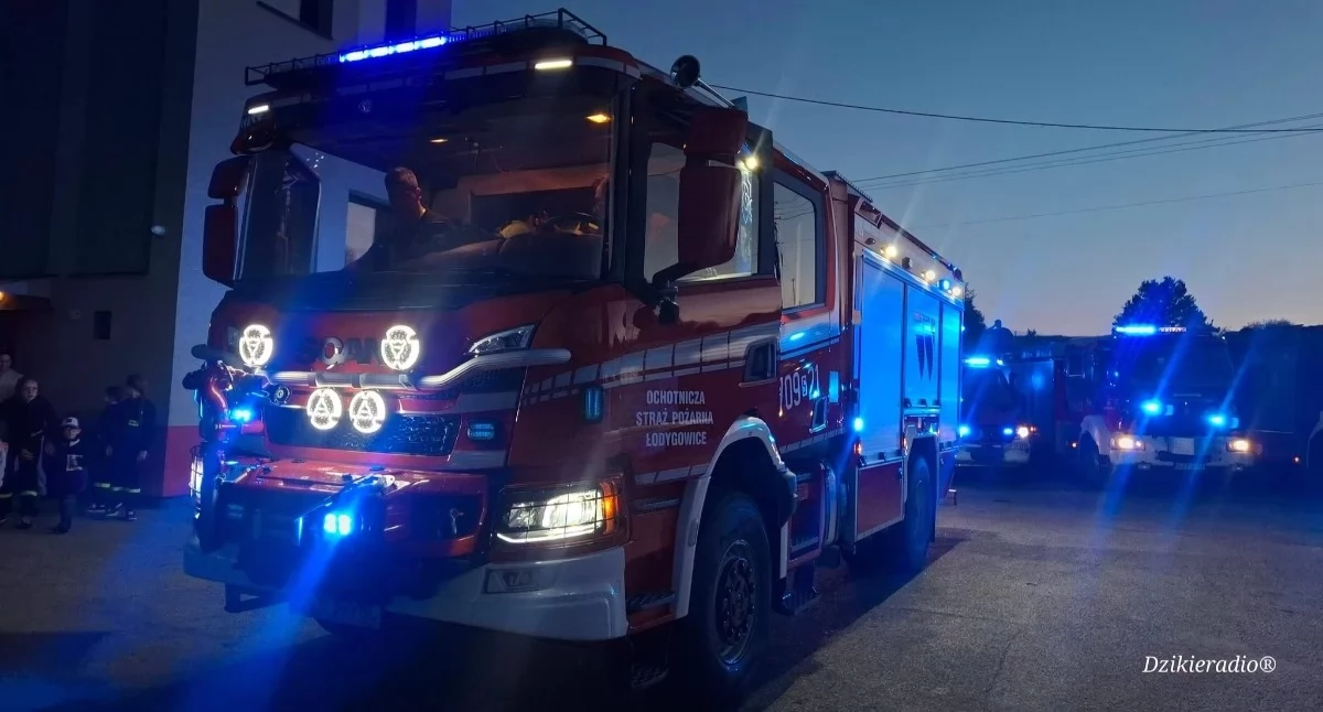 Nowy samochód ratowniczy w OSP Łodygowice zwiększa bezpieczeństwo gminy