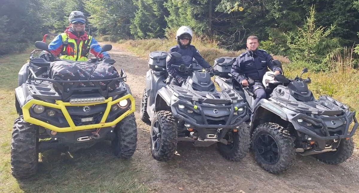 Drogi i Transport, Wspólne patrole szlakach Beskidów bezpieczeństwa turystów - zdjęcie, fotografia