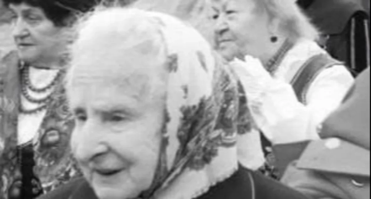 Nasze sprawy, żyje Elżbieta Babicka zasłużona działaczka społeczna parafialna Szarego - zdjęcie, fotografia