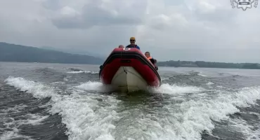 Manewry ratownicze nad Jeziorem Żywieckim
