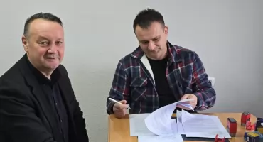 Nowy wóz strażacki dla OSP Przyłęków! To już szósta nowa jednostka w gminie Świnna 