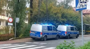 Tragiczny wypadek na parkingu  – nie żyje 88-letni mężczyzna