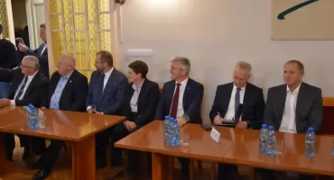 XXII Sesja Rady Powiatu w Żywcu. Podziękowania dla parlamentarzystów za realizację „Obejścia Węgierskiej Górki”