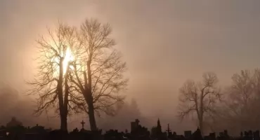 Gęsta mgła utrudnia poranny ruch – ostrzeżenie na dziś, 9 listopada